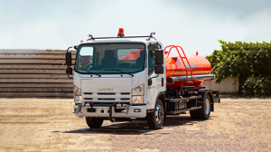 ISUZU NQR90K Поливомоечная машина